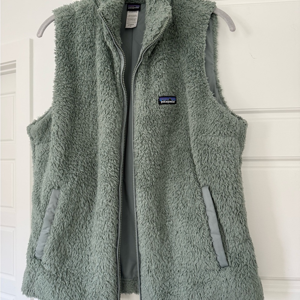 Women’s XL Patagonia Fuzzy Green Vest